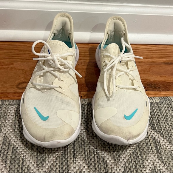 Nike Running Sneakers, Size 6 - Picture 2 of 13